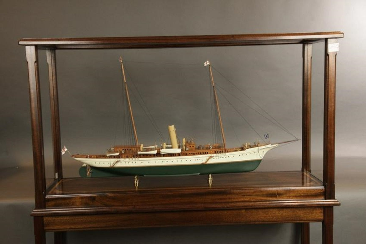 Steam Yacht "Erin" - Lannan Gallery