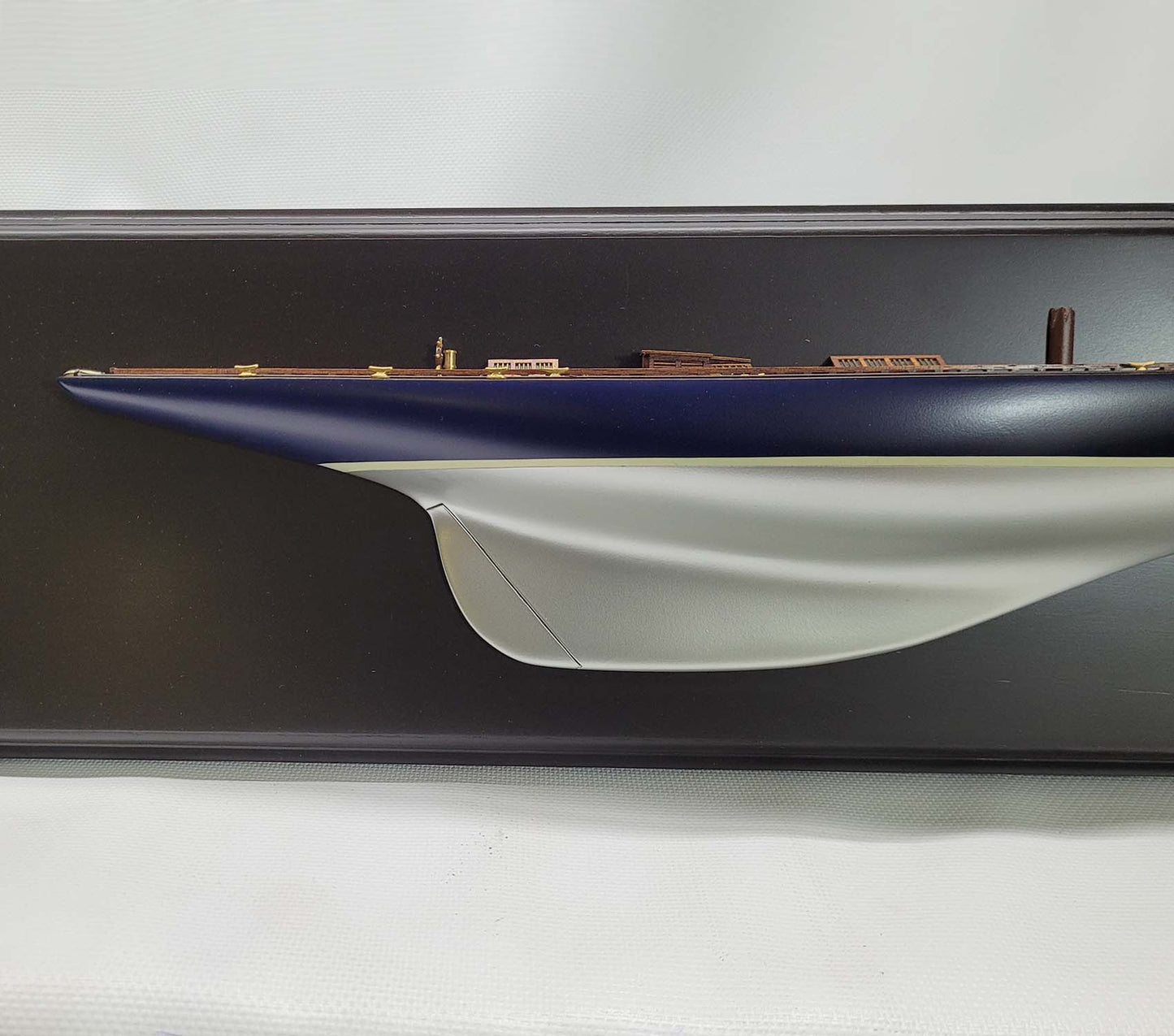 Half Model of the Yacht Endeavor - Silver - Lannan Gallery