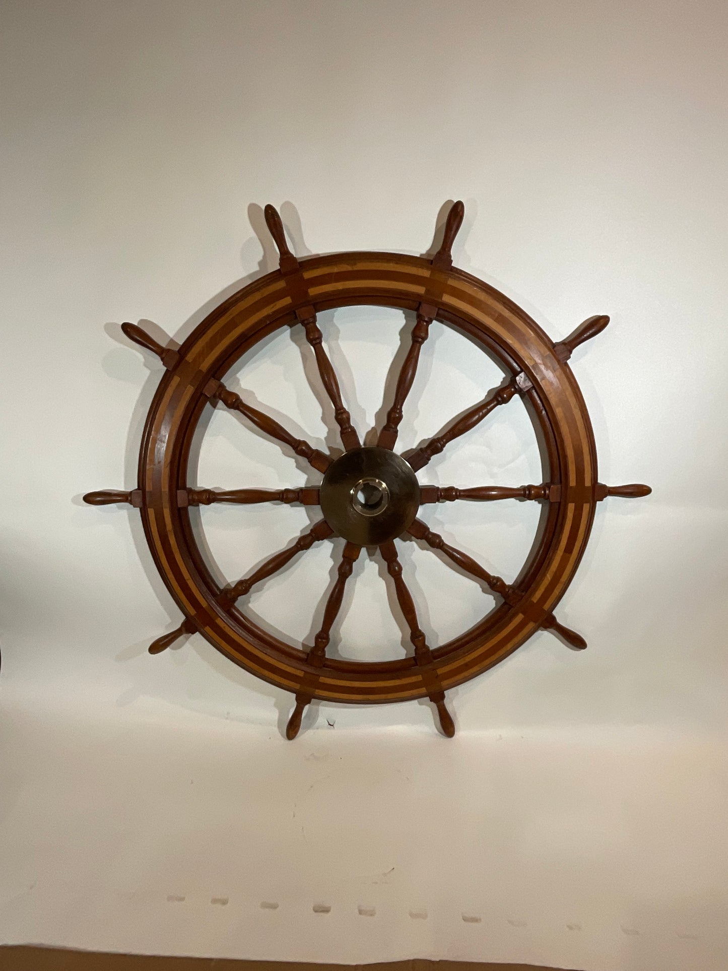 Quality Antique Ships Wheel - Lannan Gallery