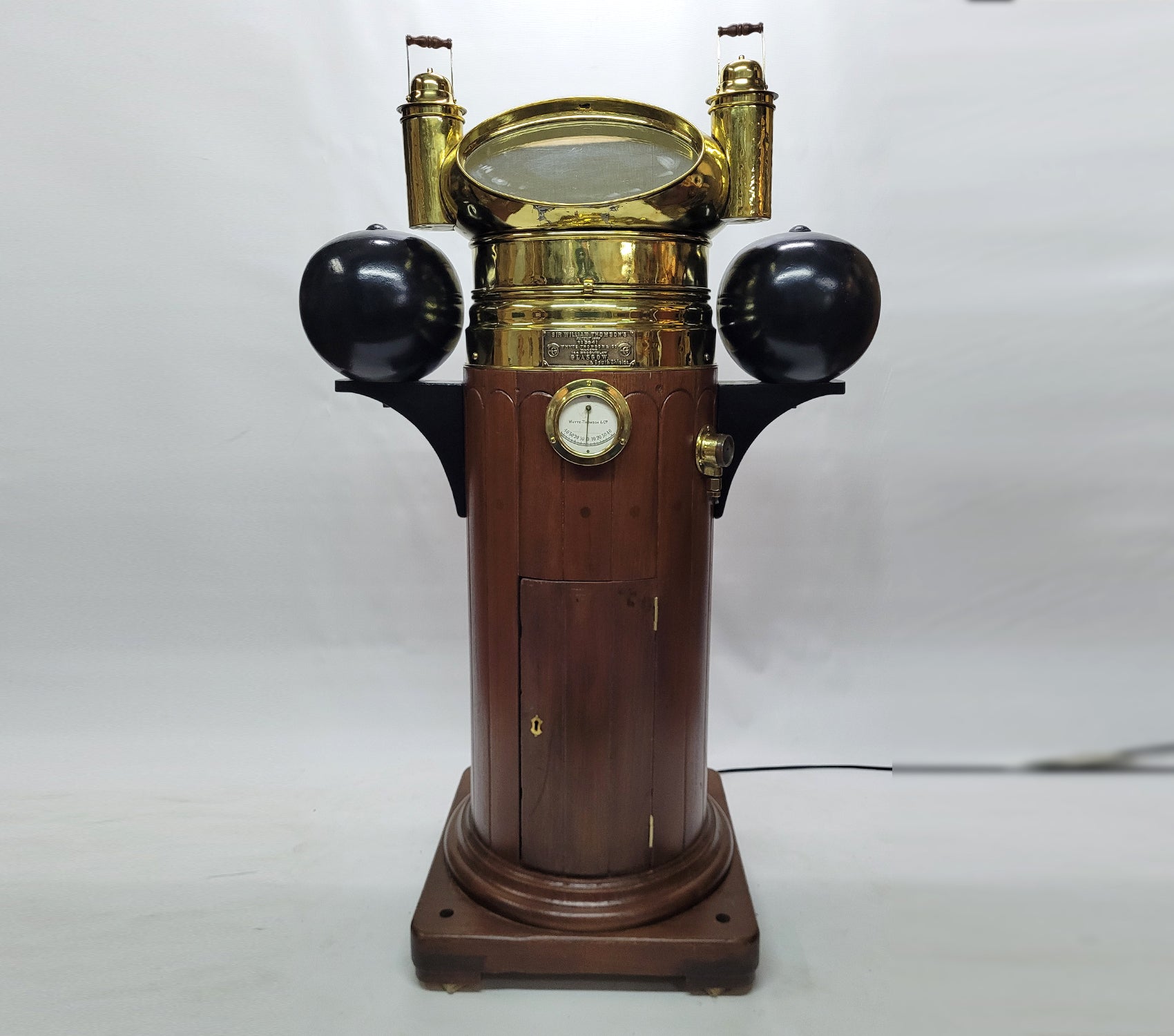 Antique Scottish Whyte Thomson & Co Ship Compass