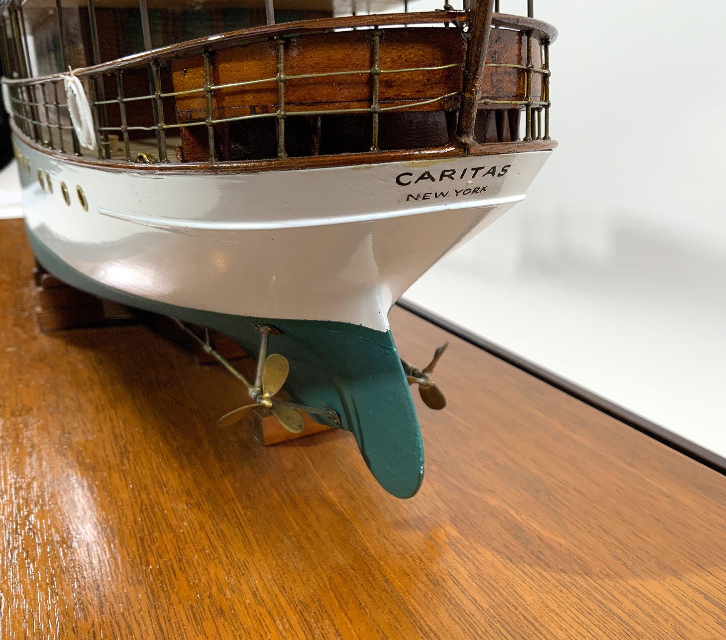 Period Builders Model Of The Private Yacht "Caritas" - Lannan Gallery