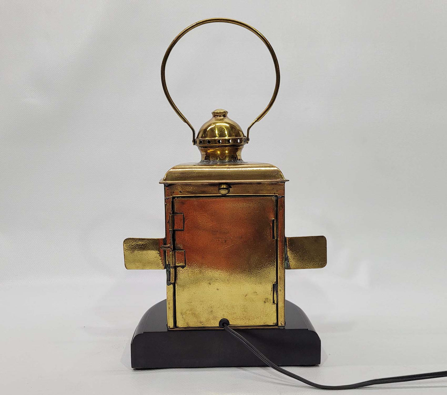 Bow Light Yacht Masthead Lantern - Lannan Gallery