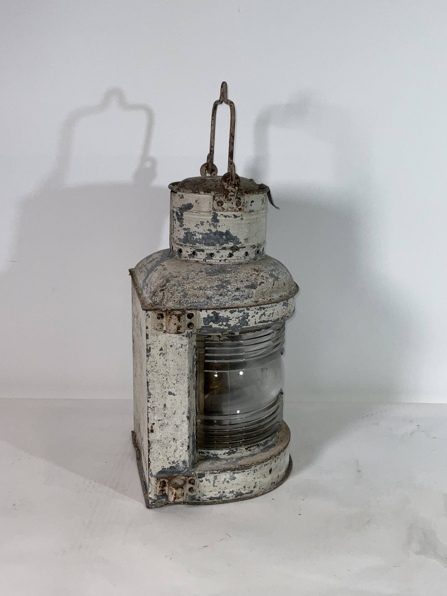 Sturdy Masthead Lantern by Perko