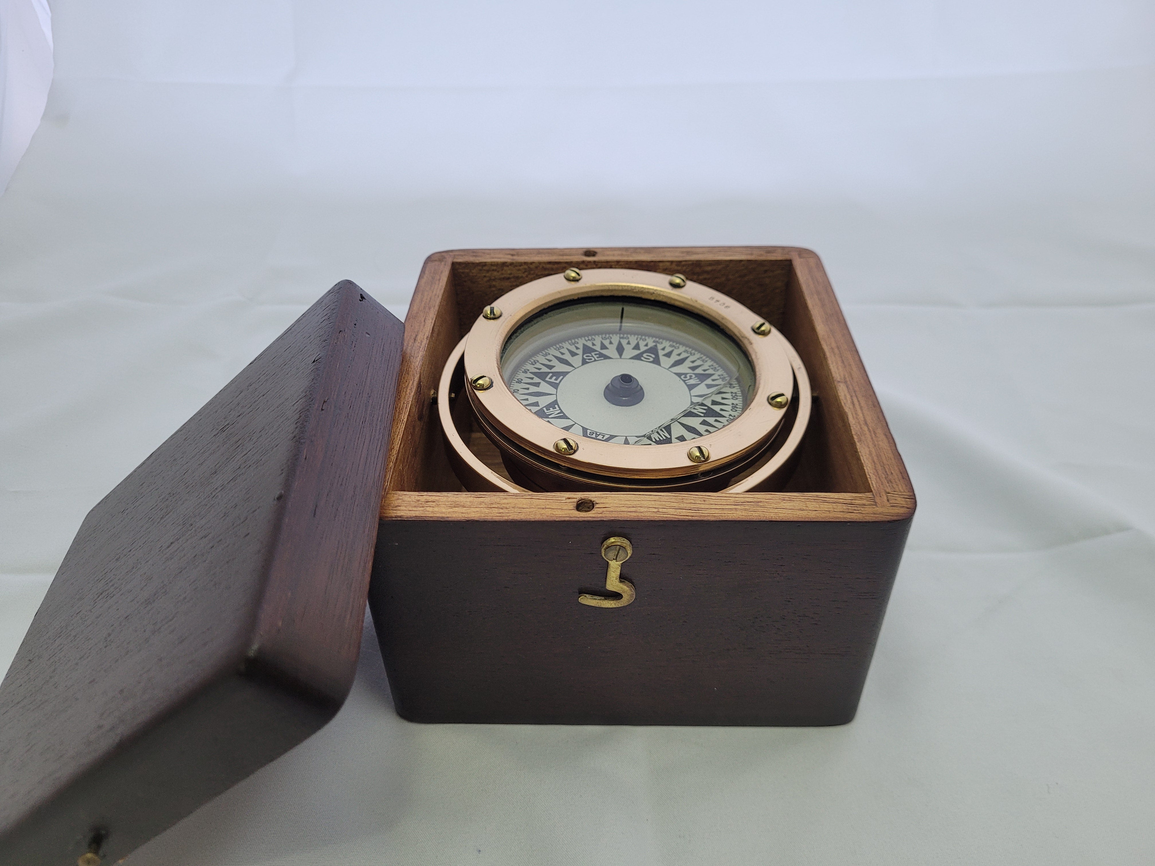 Brass Boat Compass in Varnished Wood Box – Lannan Gallery