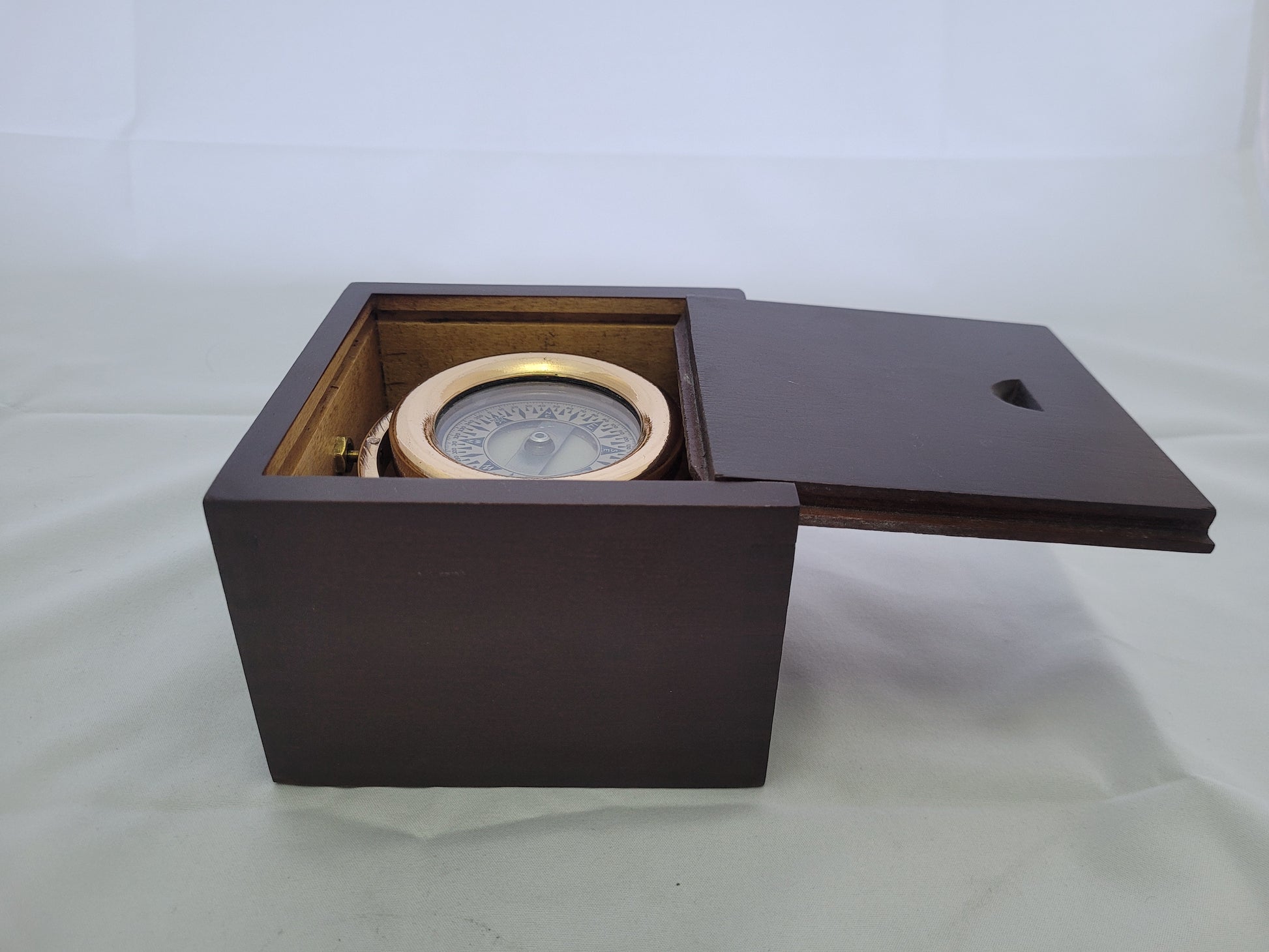 Brass Black Compass, For Laboratory, Packaging Type: Box at Rs 200