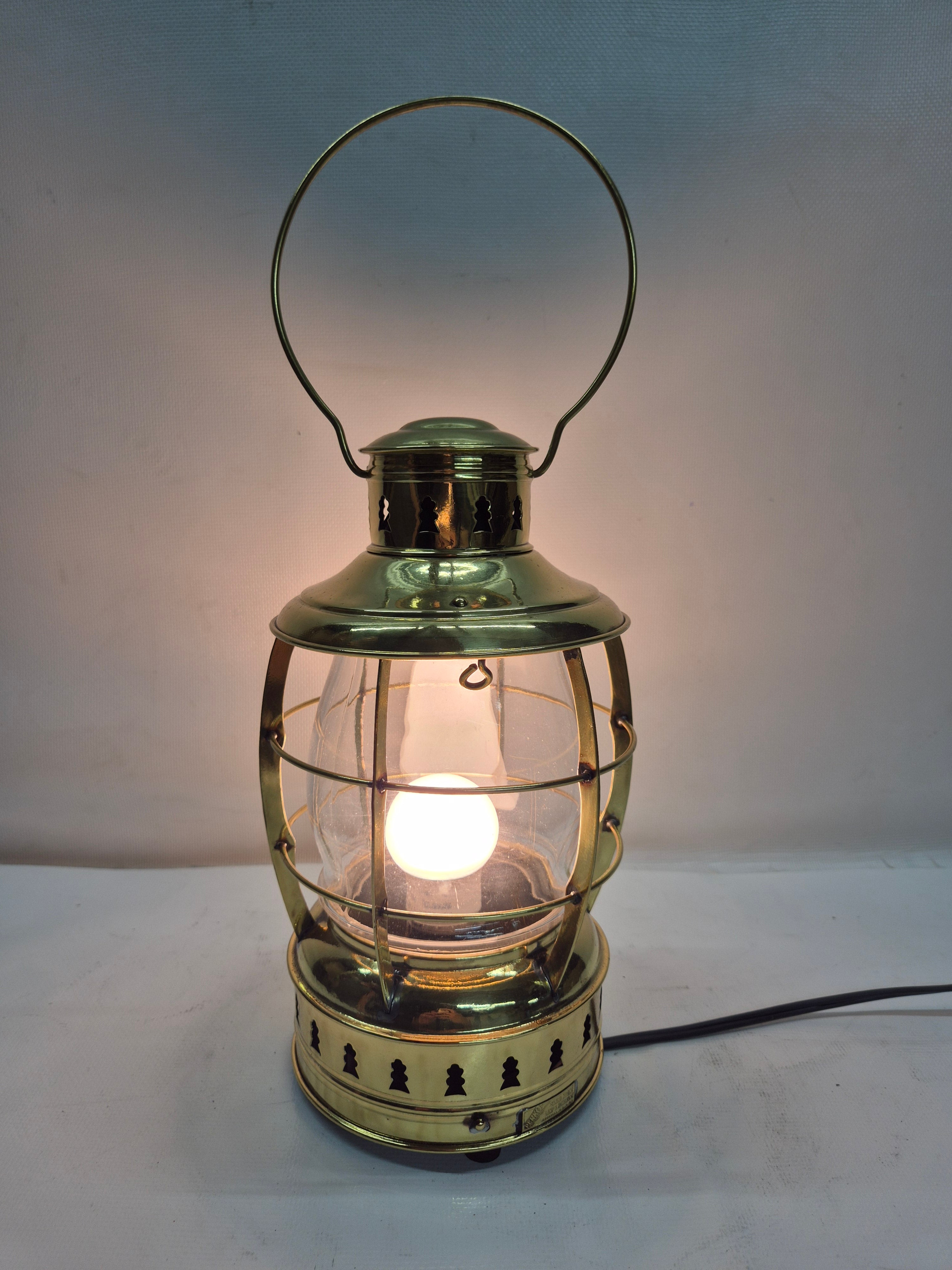 Brooklyn works PORT LANTERN BRASS 未使用 Solid Brass Ship's Lantern by Perko of Brooklyn, New York – Lannan