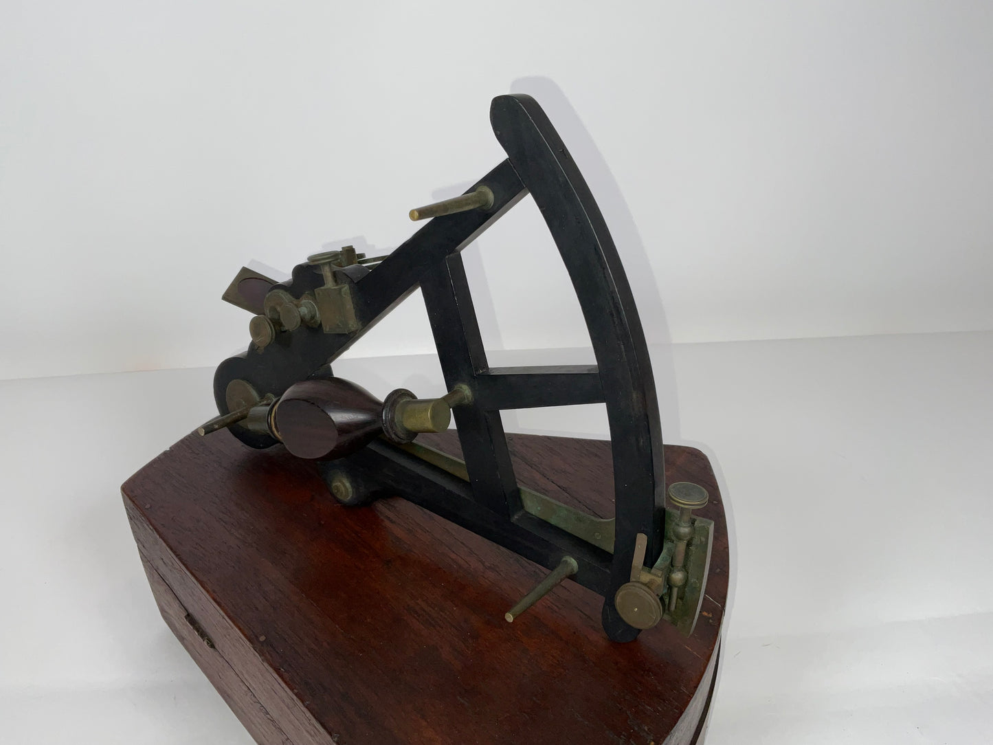 Ebony Ships Navigators Octant in Box