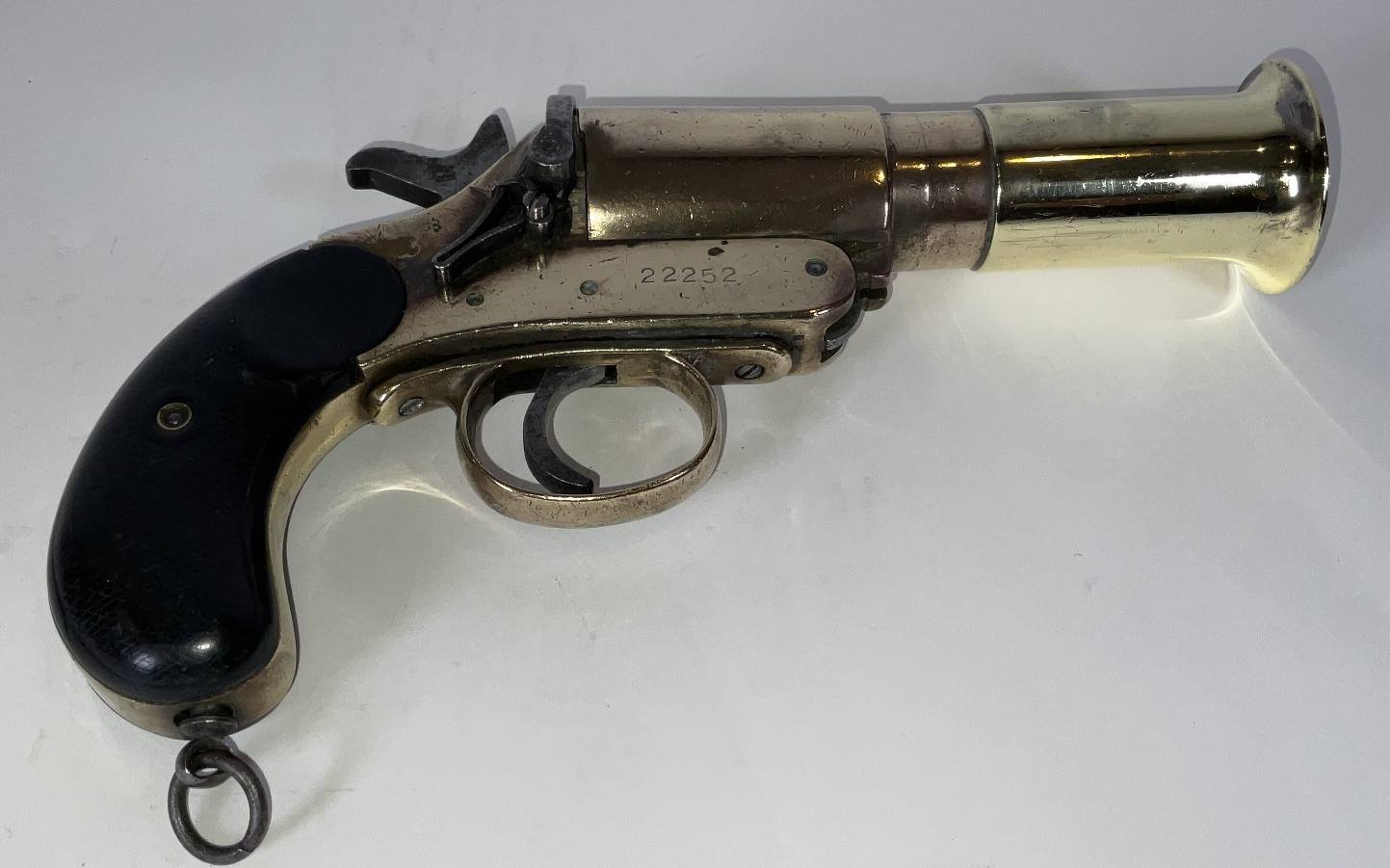 Csr 264 Mark III Flare Pistol by CSR of Sydney – Lannan Gallery