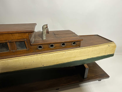 Antique Cabin Cruiser Model with Long Cabin