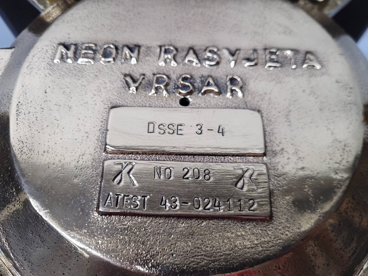 Solid Brass Beacon Light Mounted to a Wood Base