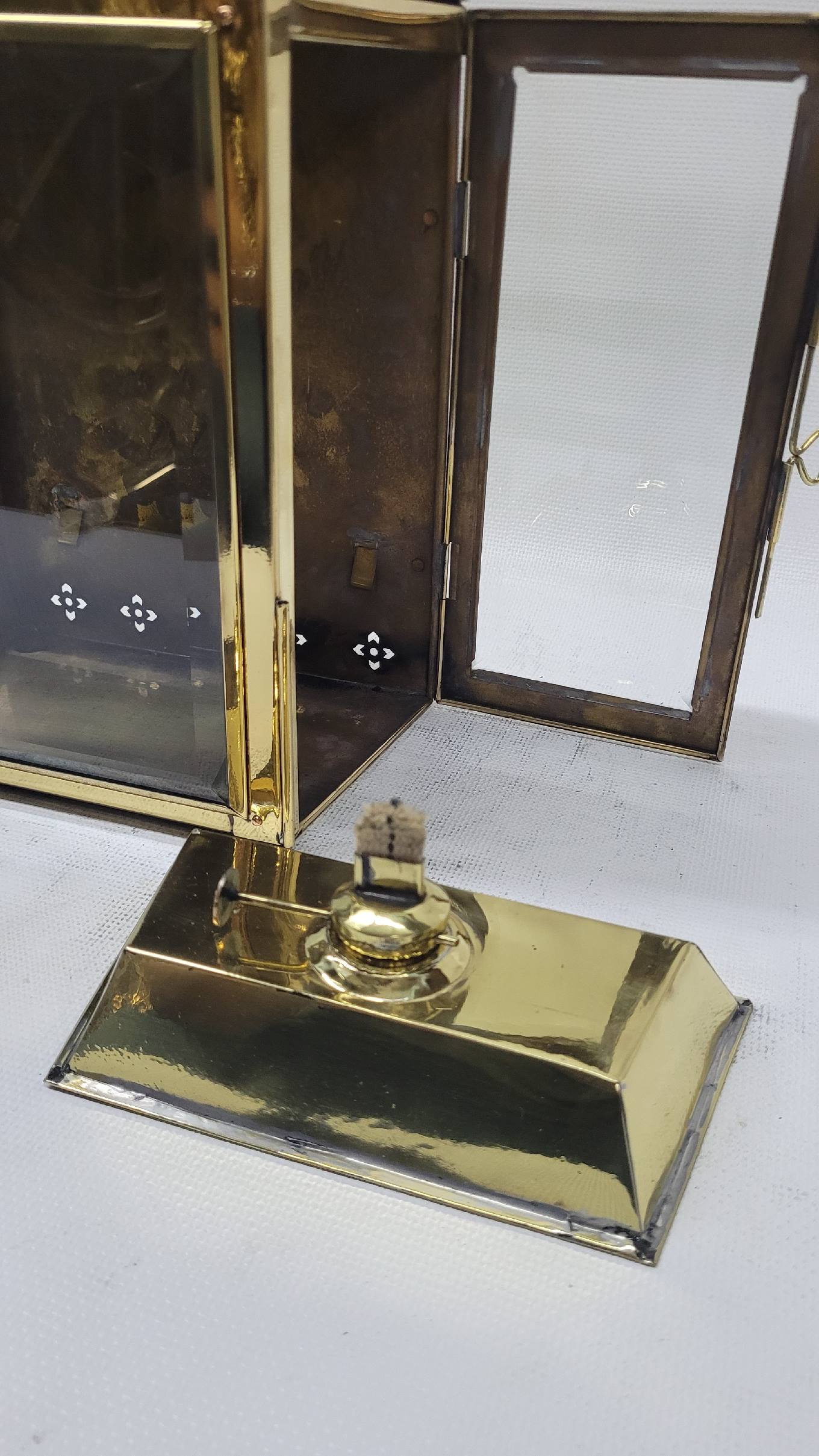 Solid Brass Cabin Lantern with Oil Burner