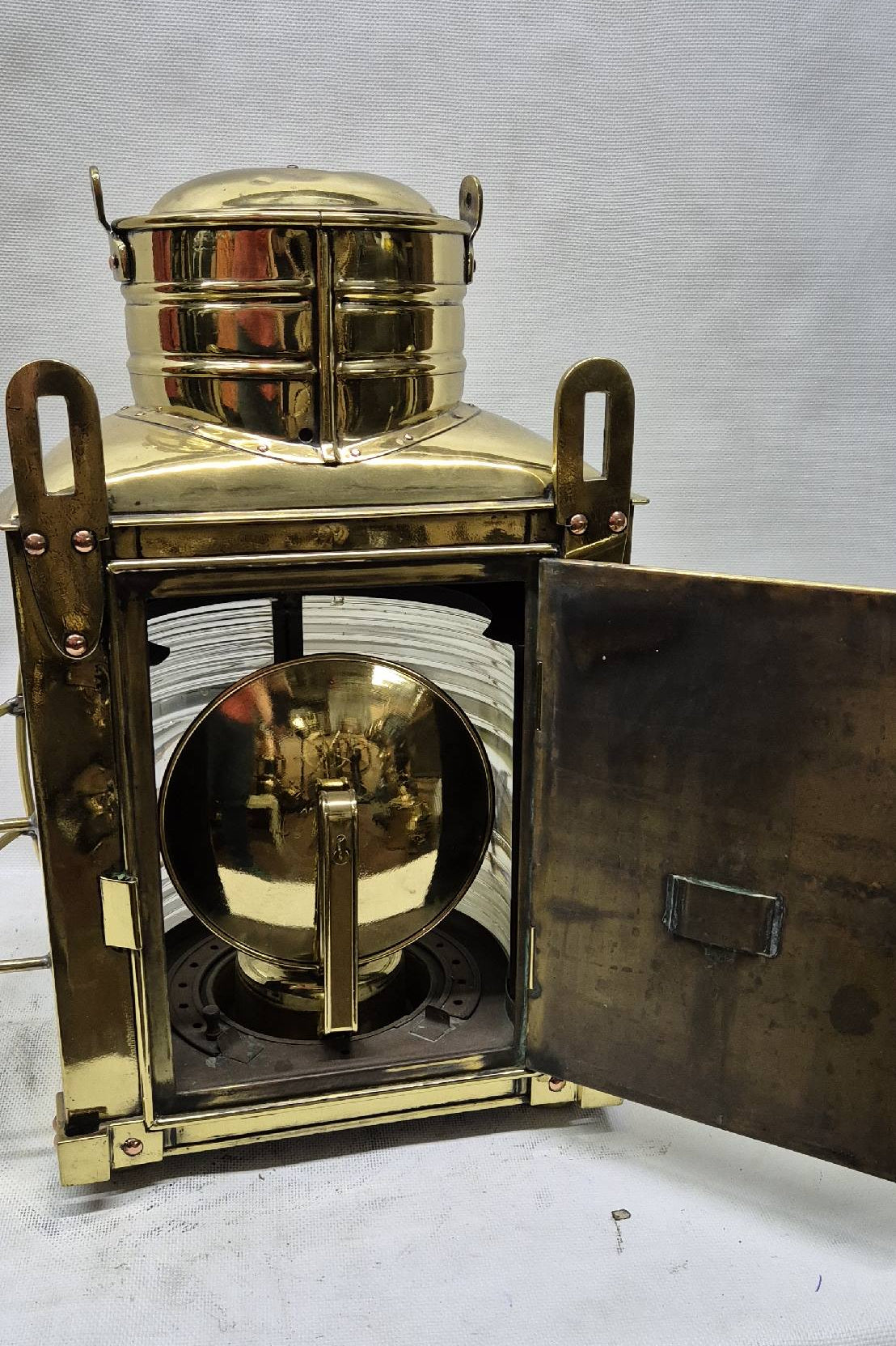 Fantastic Solid Brass Ship’s Masthead Lantern