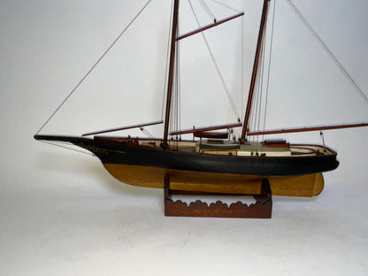 Model of the Schooner Yacht Vim