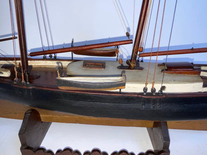 Model of the Schooner Yacht Vim