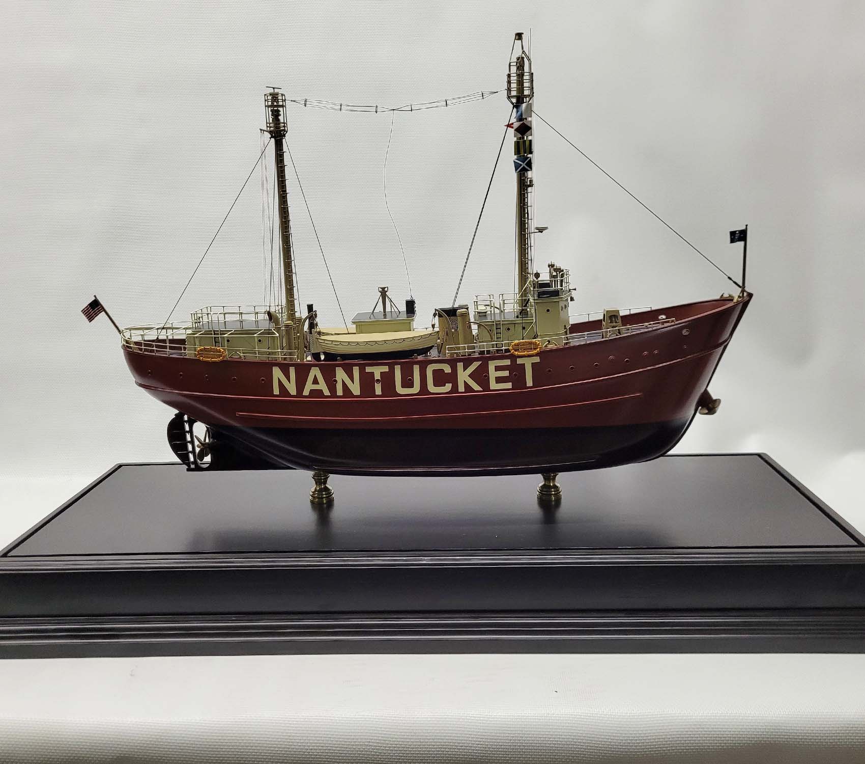Nantucket Lightship LV112 WAL534