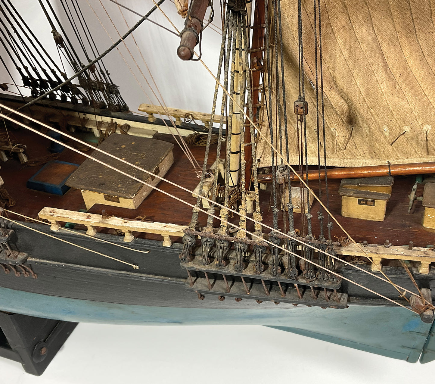 Antique Ship Model "Flying Cloud" - Lannan Gallery