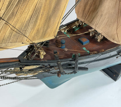 Antique Ship Model "Flying Cloud" - Lannan Gallery