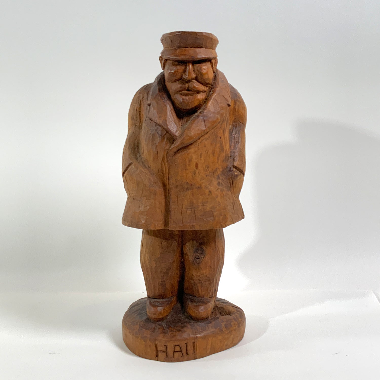 Carving Of Sea Captain "Hall" - Lannan Gallery