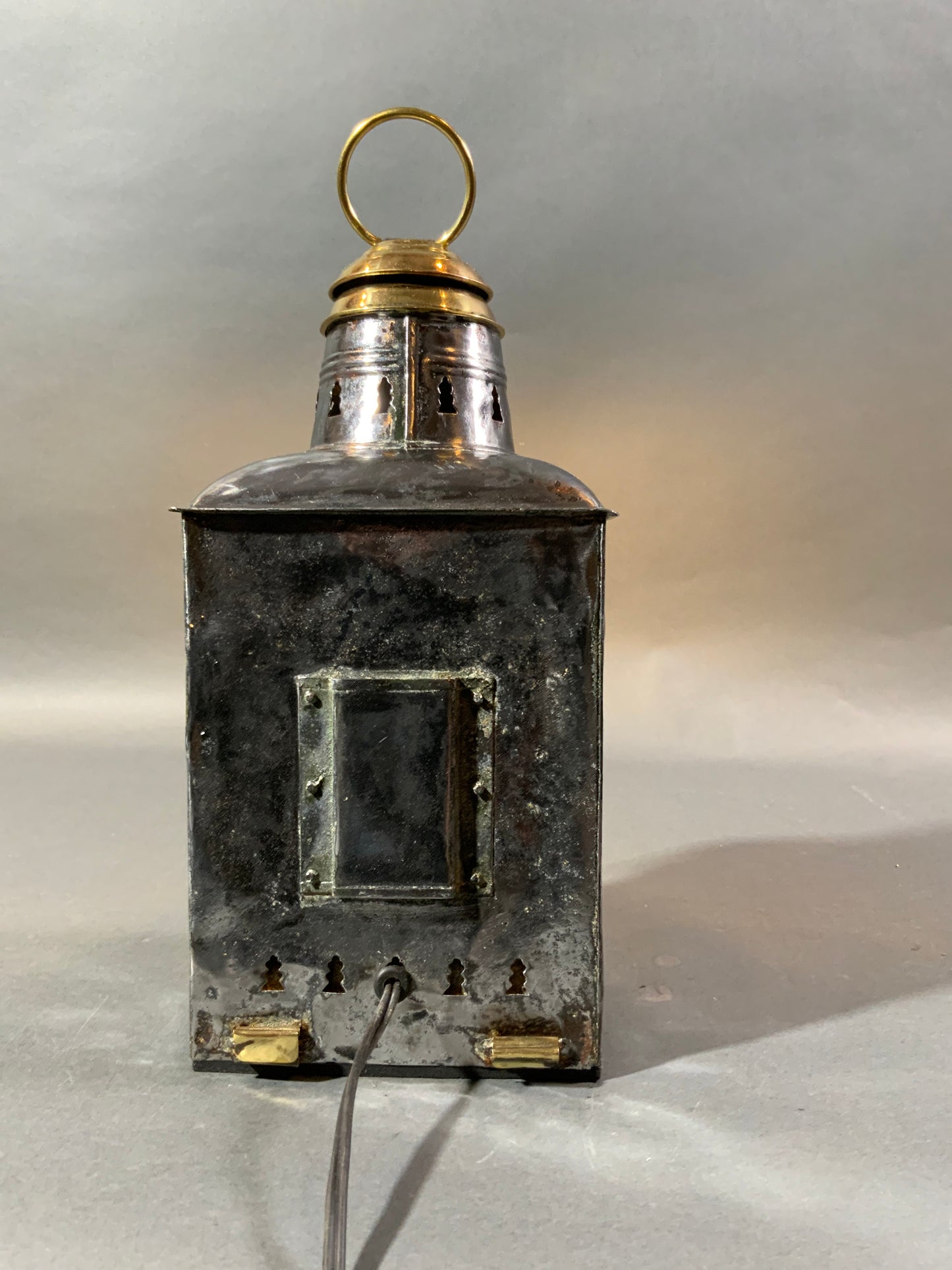 Rustic Steel Ships Masthead Lantern - Lannan Gallery