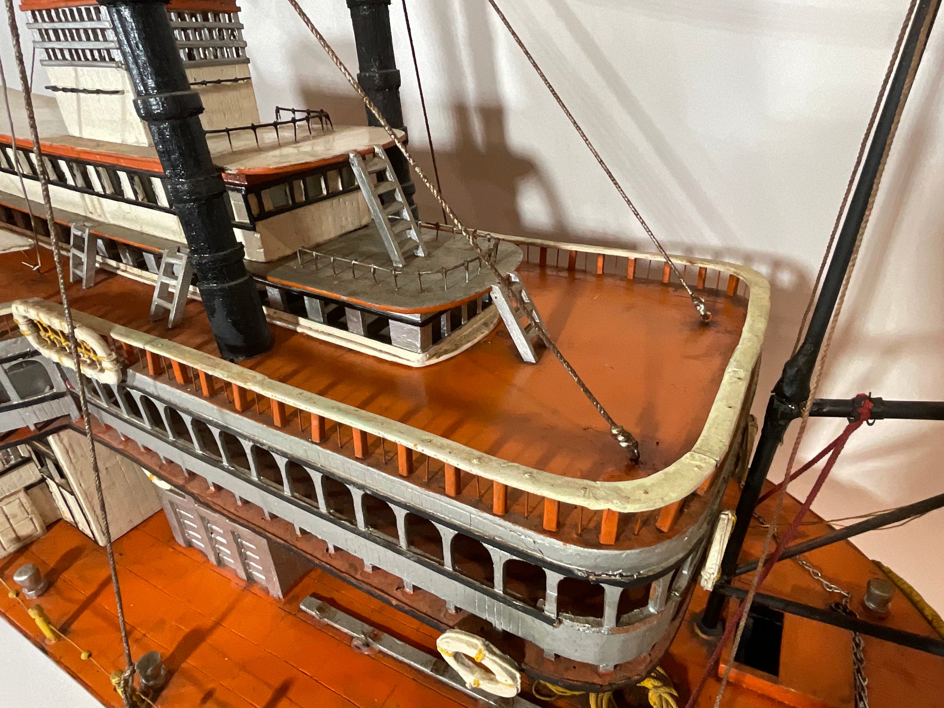 Paints Set for Steamboat Model Ship King of the Mississippi