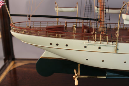 Steam Yacht "Niagara" - Lannan Gallery