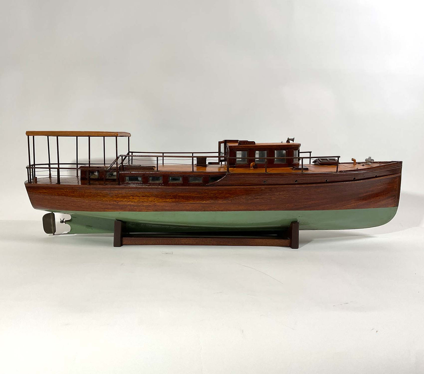 Planked Model Of The 1920s Boston Yacht Islander - Lannan Gallery
